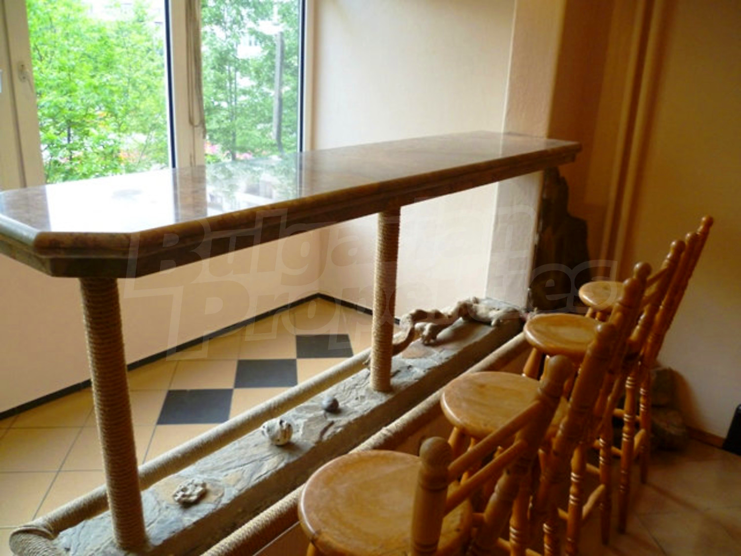 Gallery Picture 9