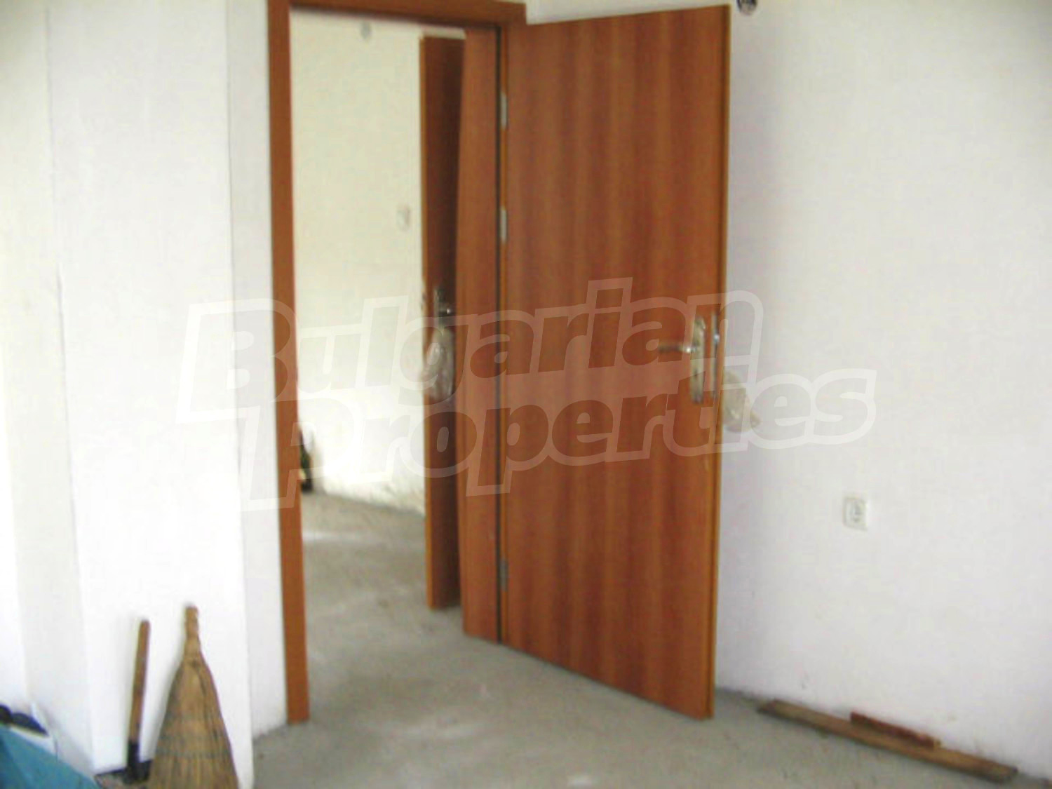 Gallery Picture 12