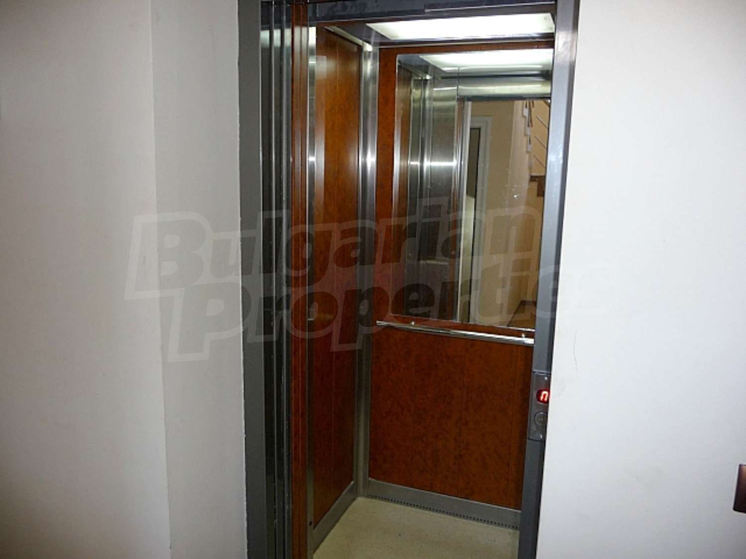 Gallery Picture 15