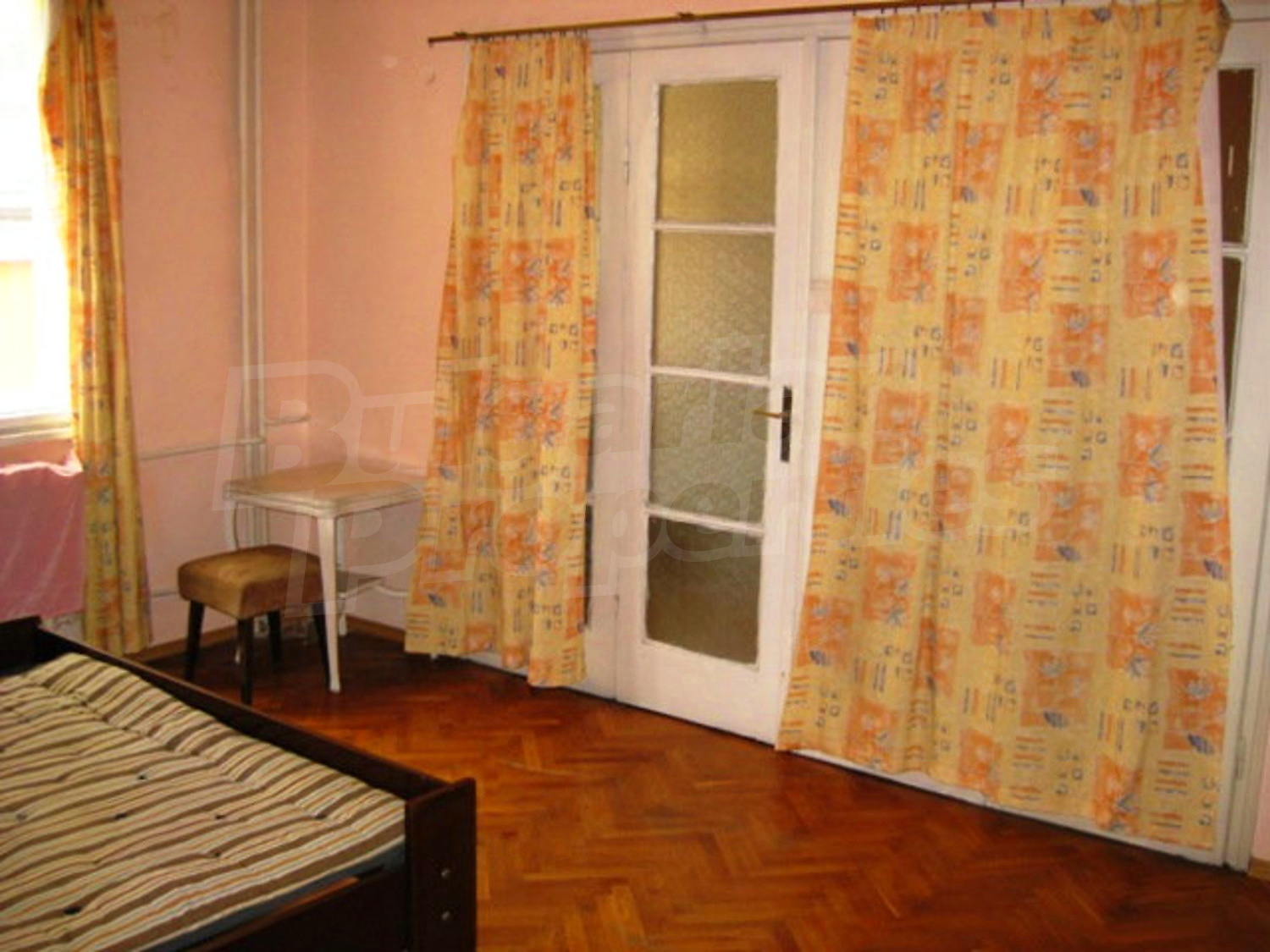 Gallery Picture 10