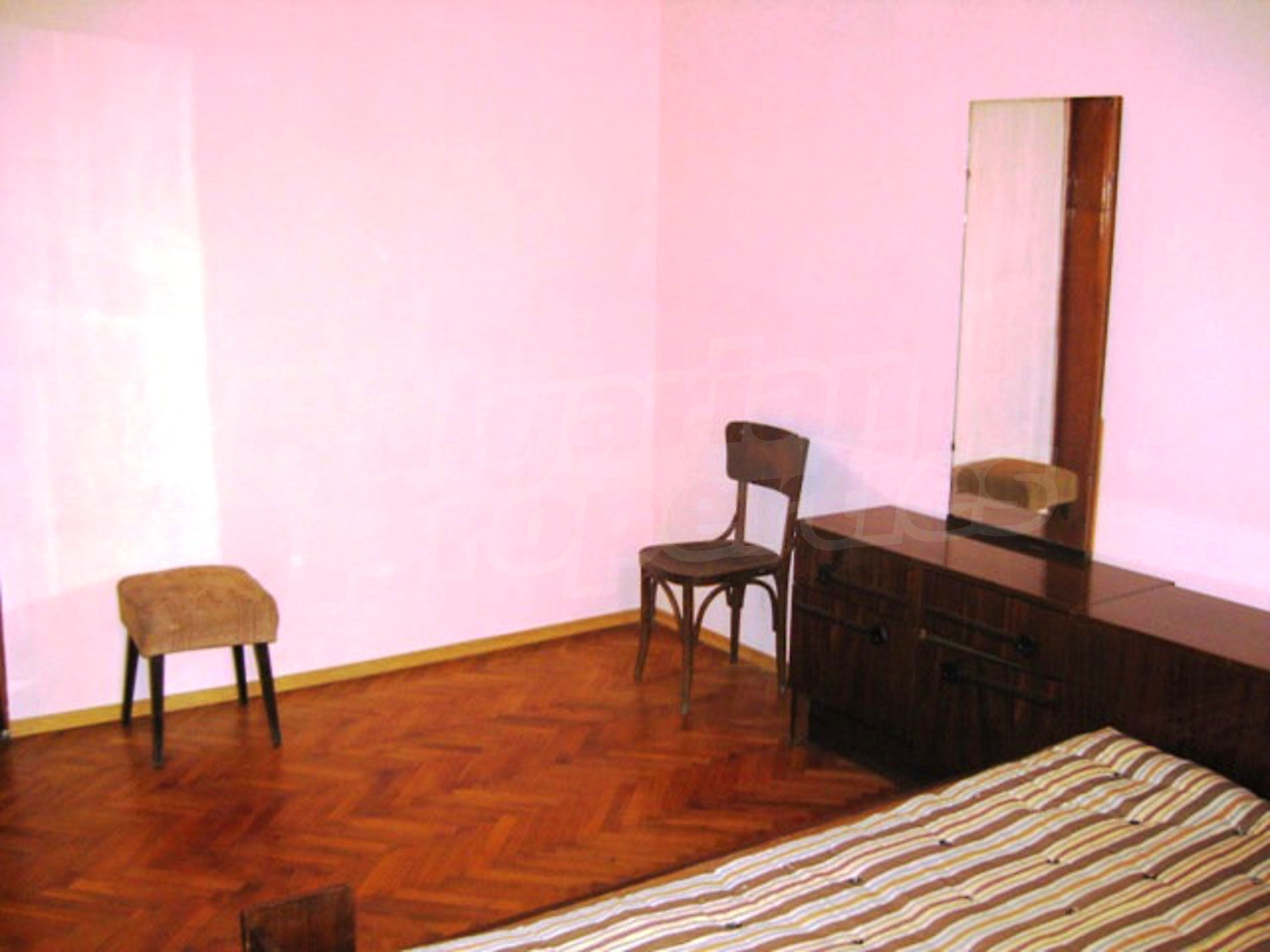 Gallery Picture 7