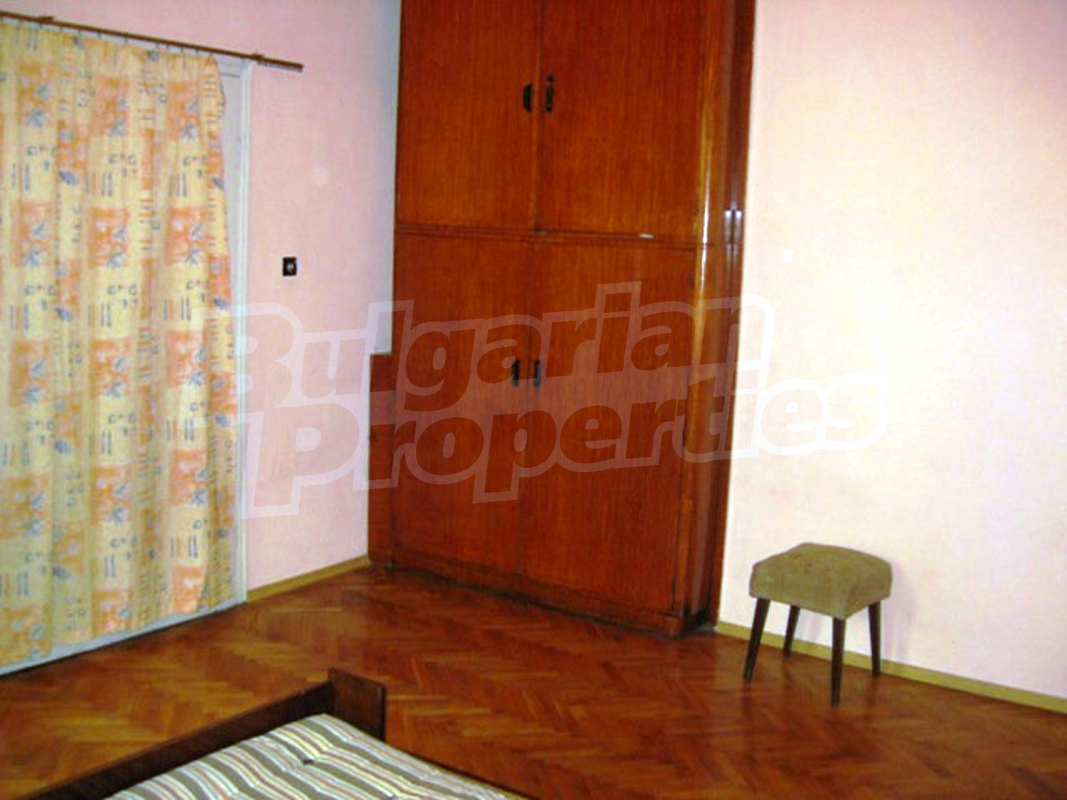 Gallery Picture 9