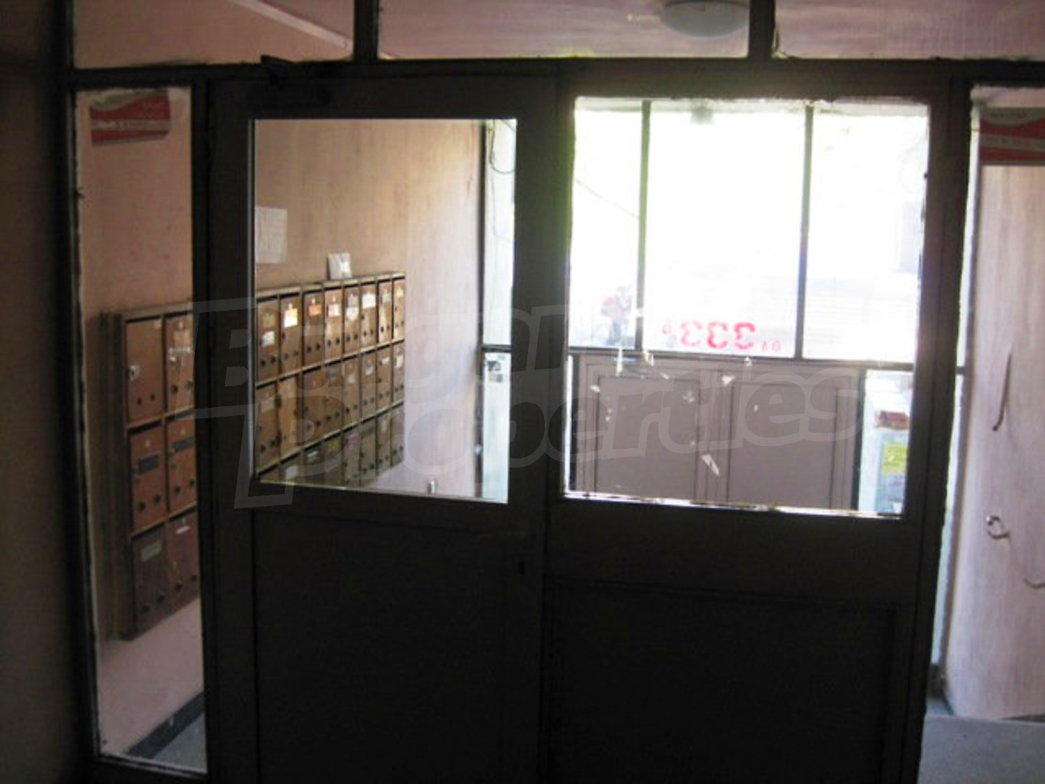 Gallery Picture 37