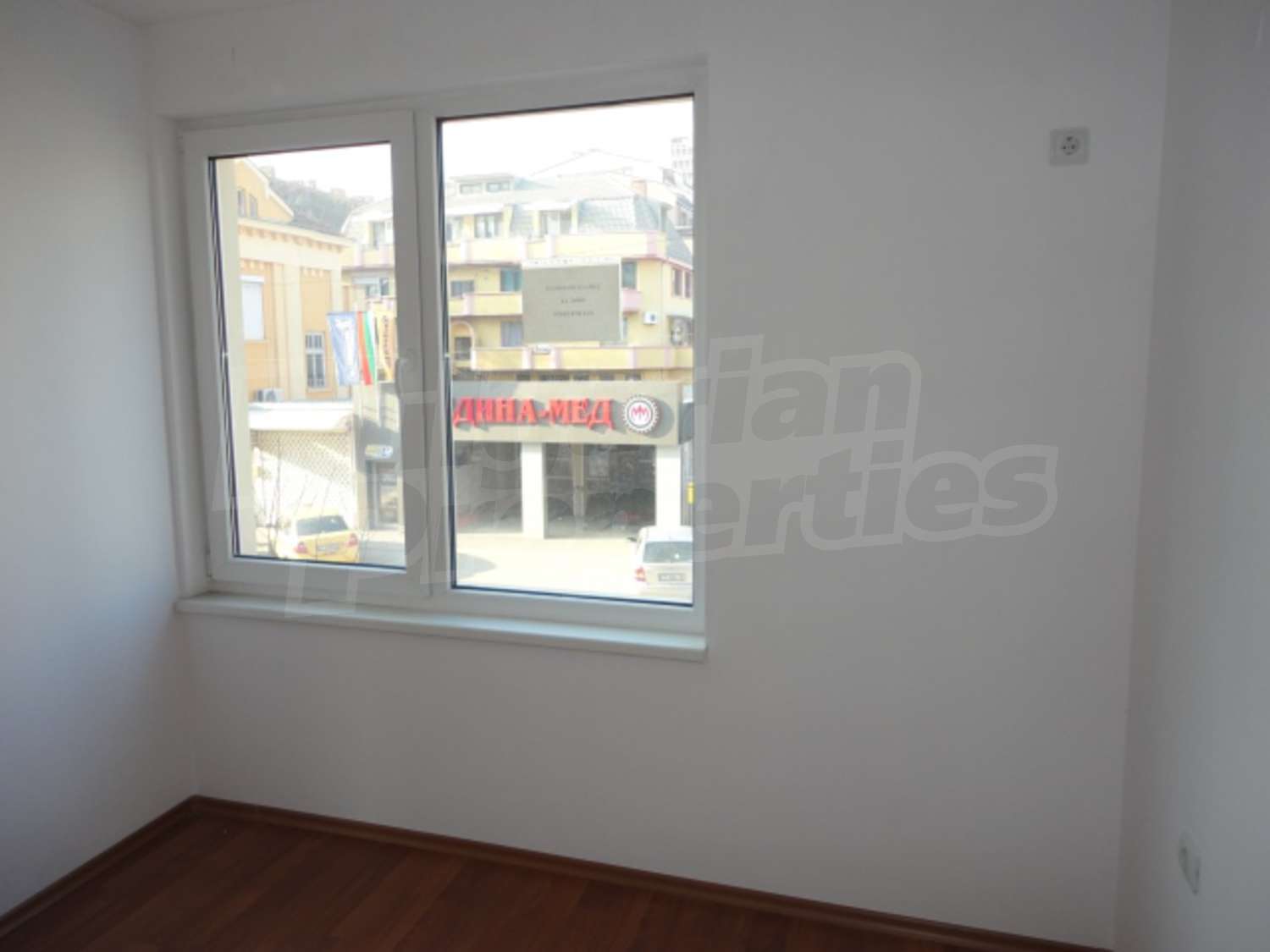 Gallery Picture 6