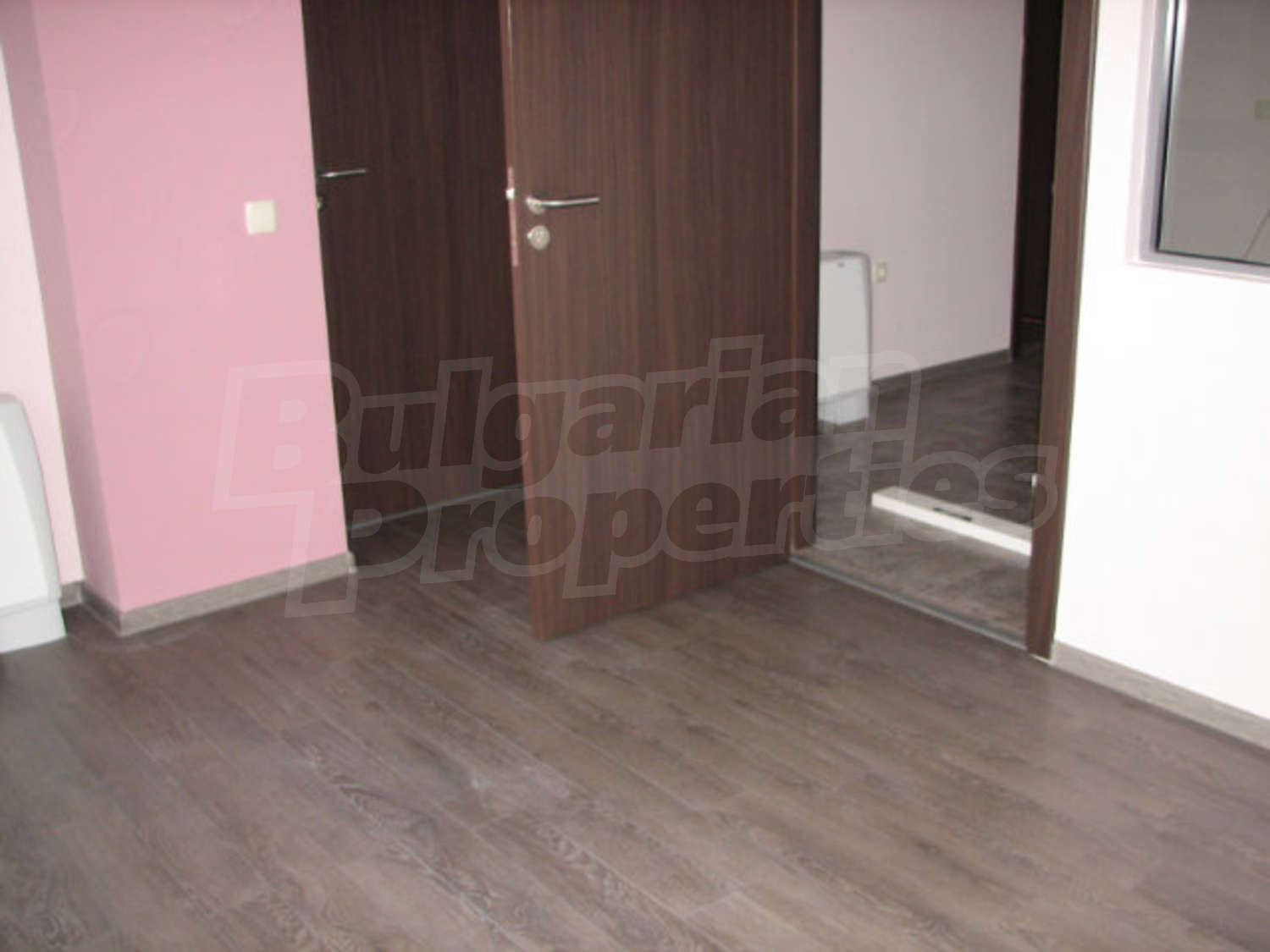 Gallery Picture 7