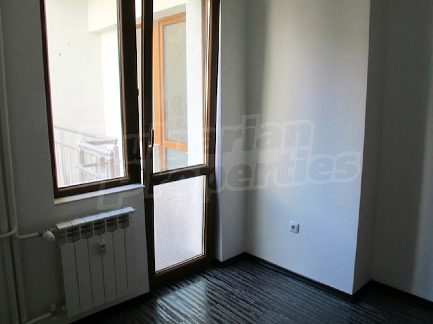 Gallery Picture 12