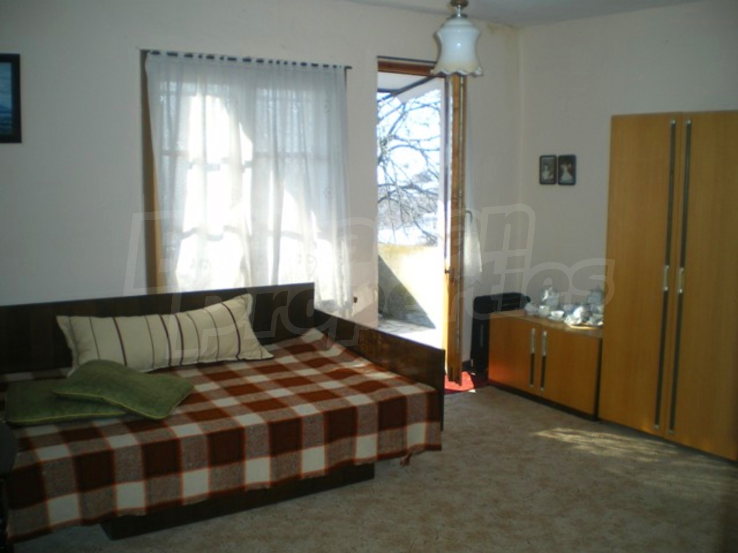 Gallery Picture 12