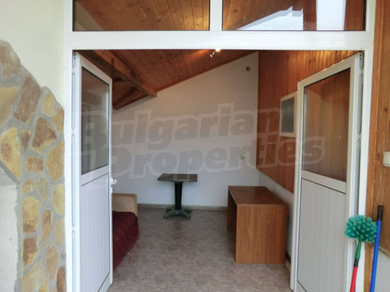 Gallery Picture 9