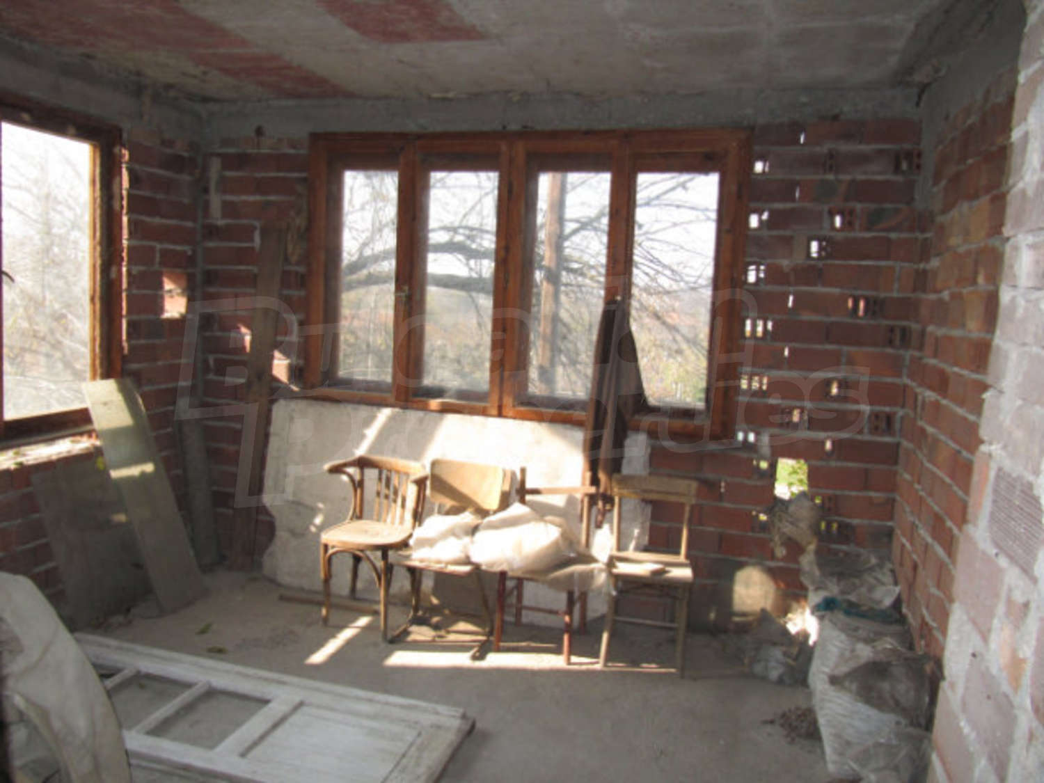 Gallery Picture 13