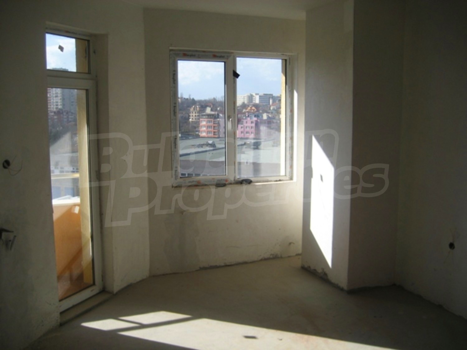 Gallery Picture 10