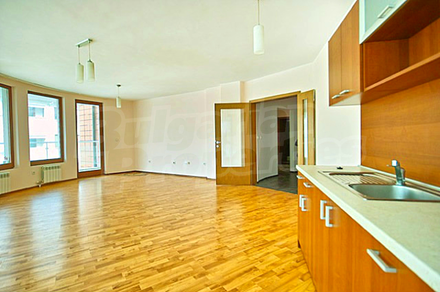 Gallery Picture 4