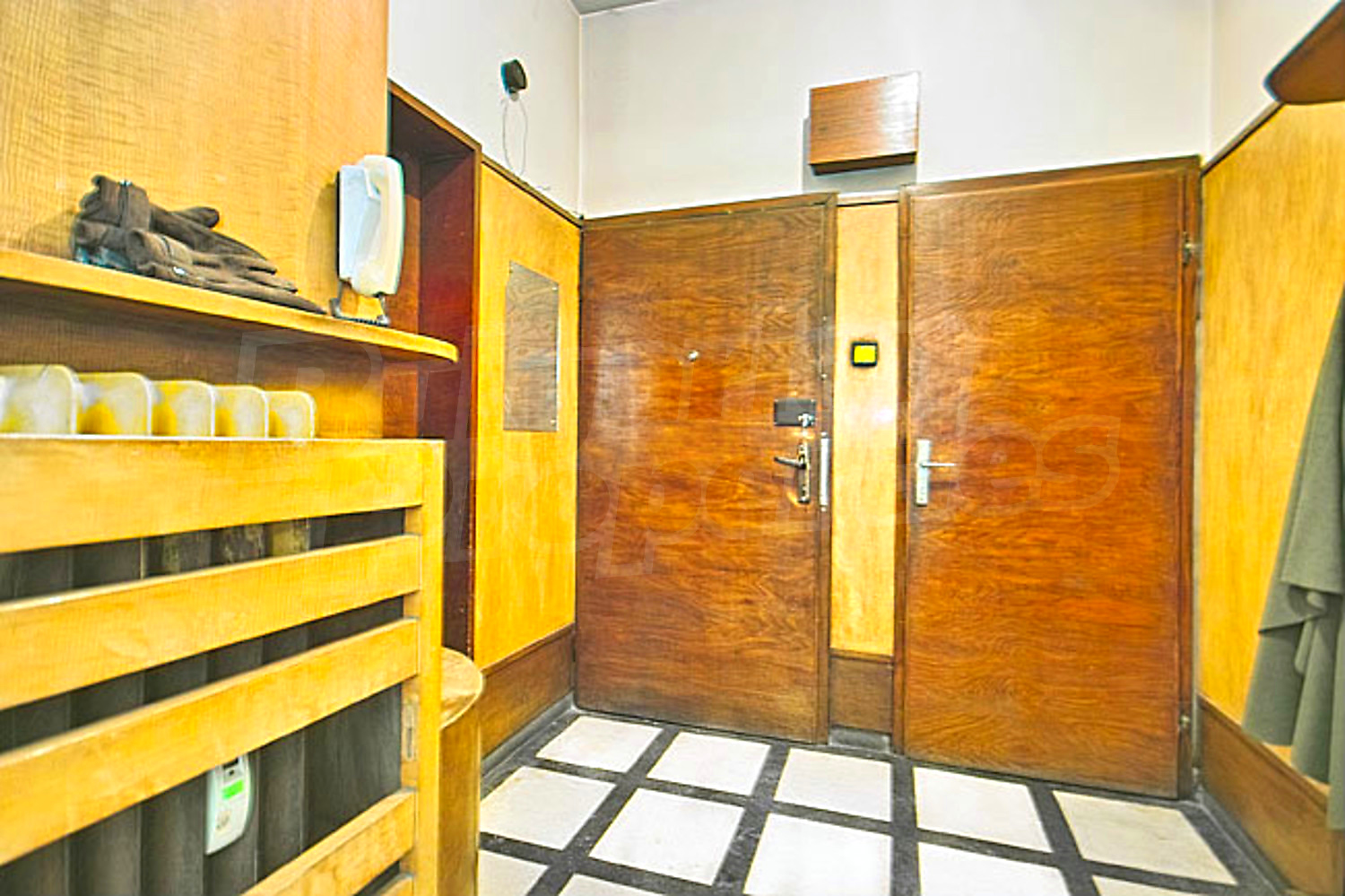 Gallery Picture 13