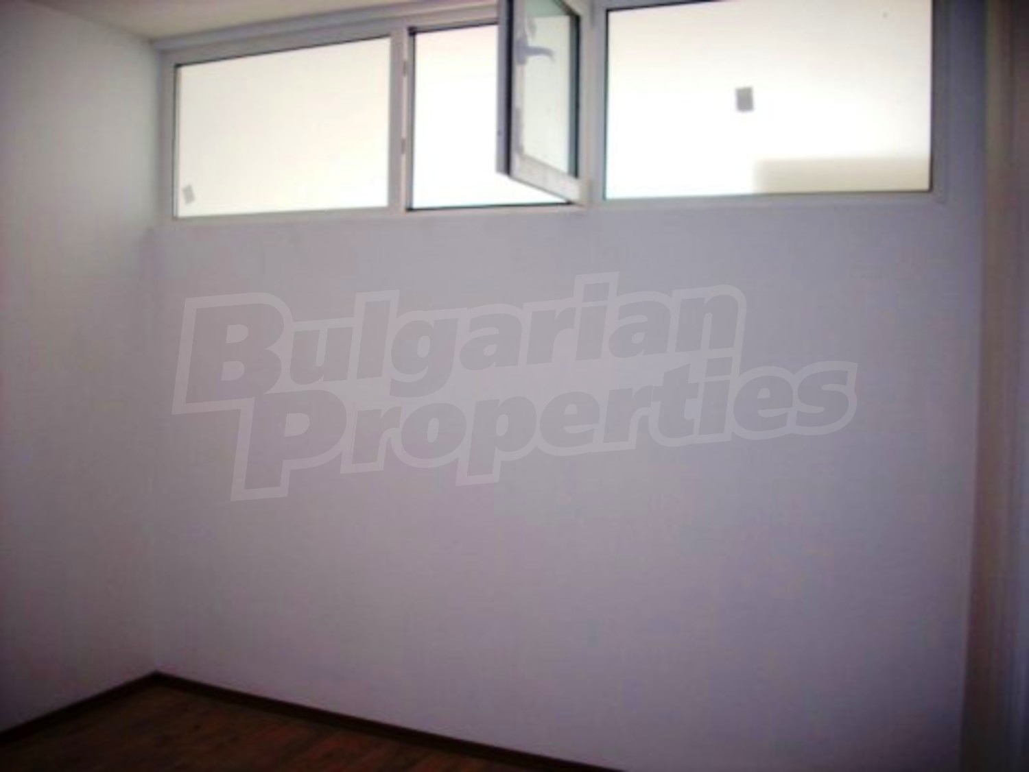 Gallery Picture 10