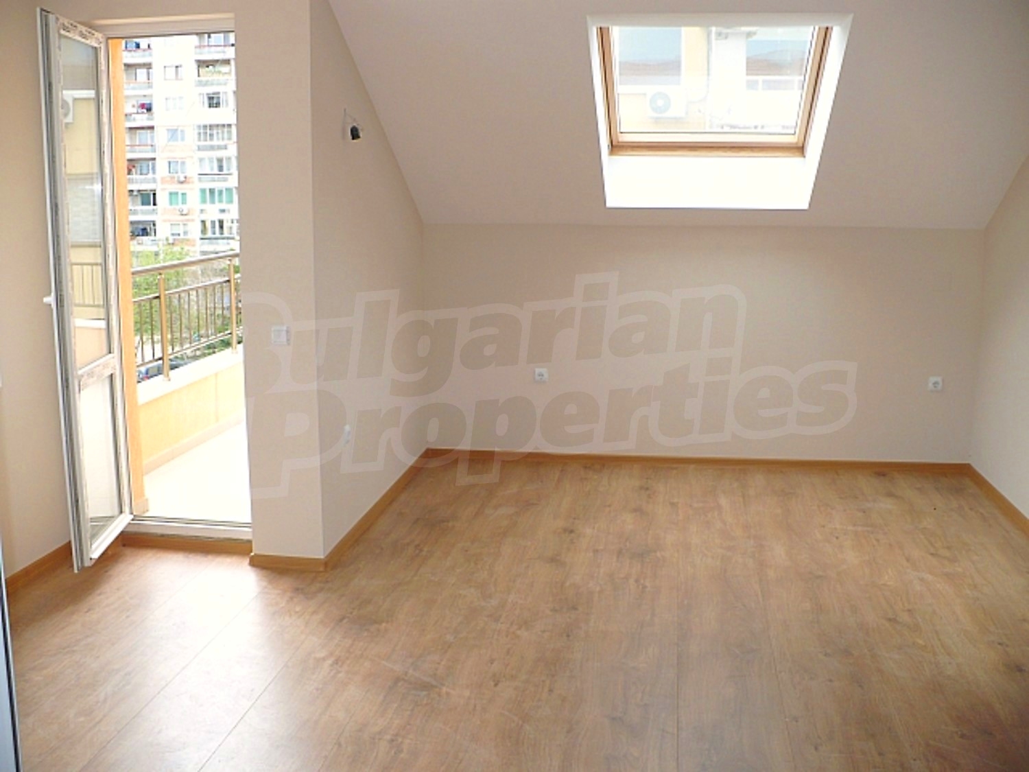 Gallery Picture 8