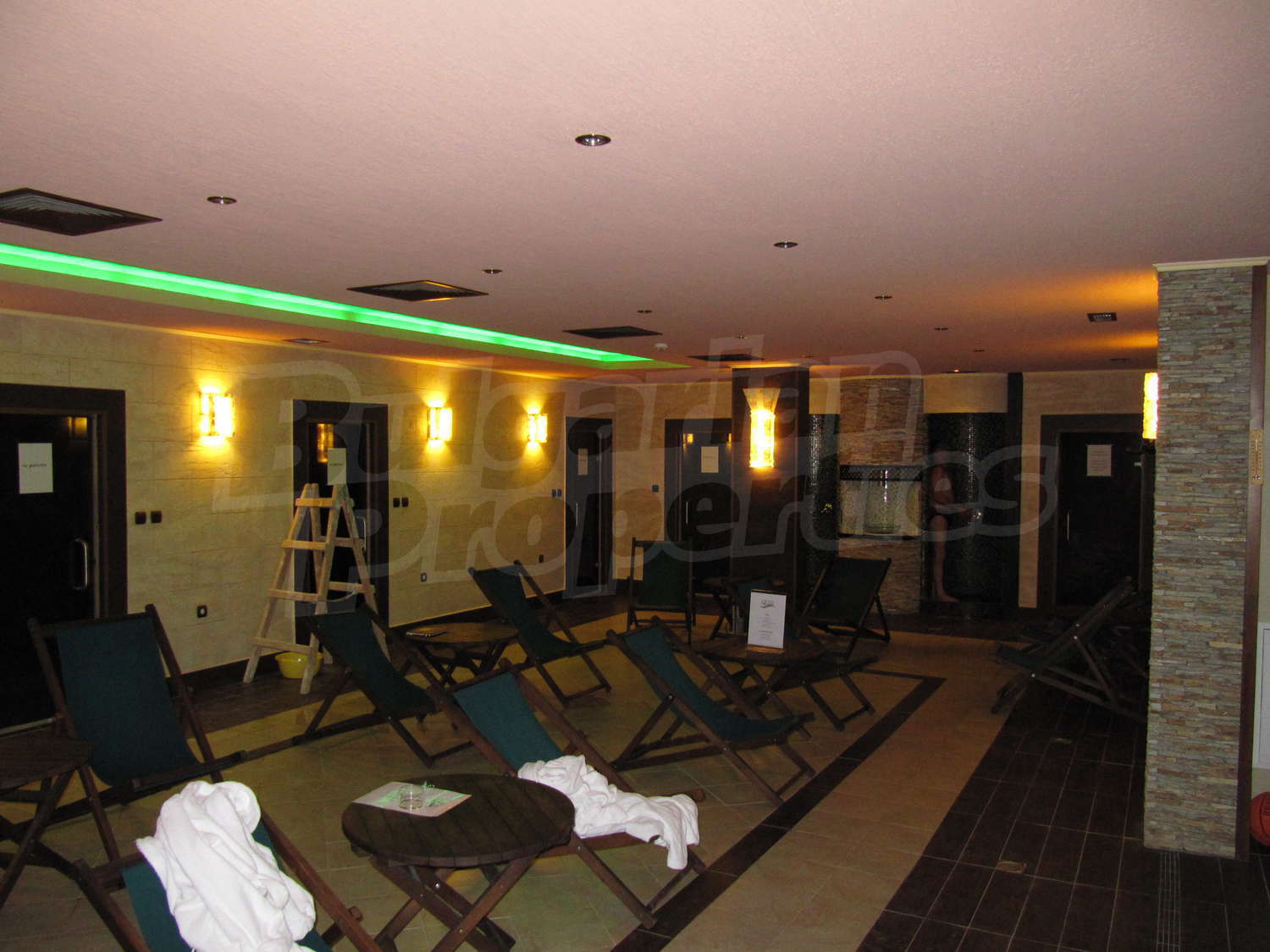 Gallery Picture 15
