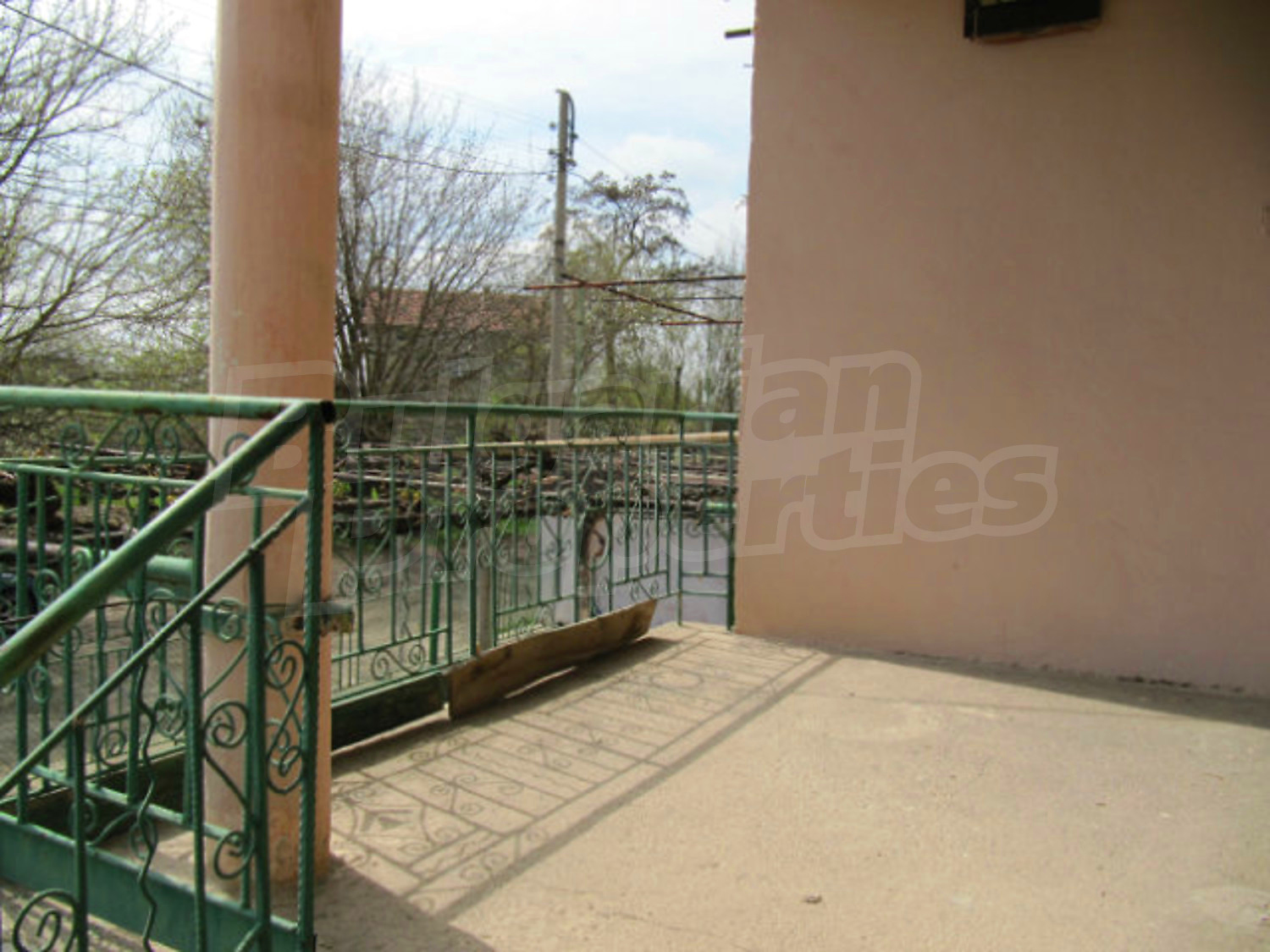 Gallery Picture 15