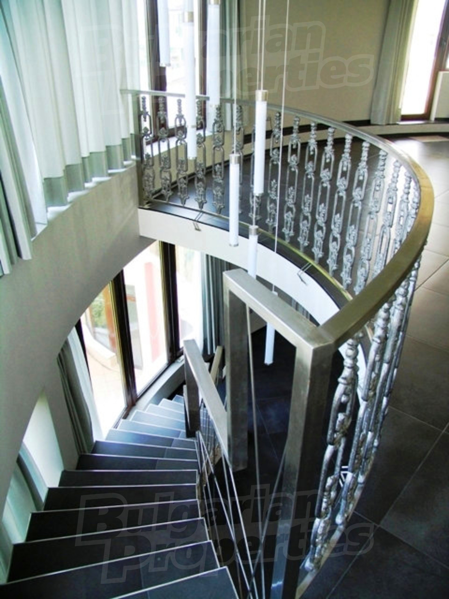 Gallery Picture 11