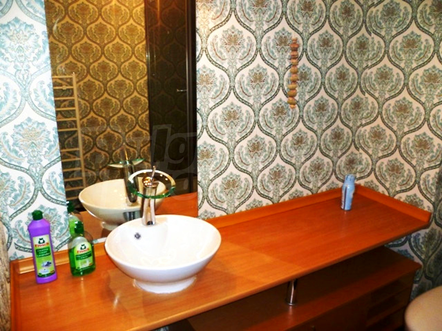 Gallery Picture 27
