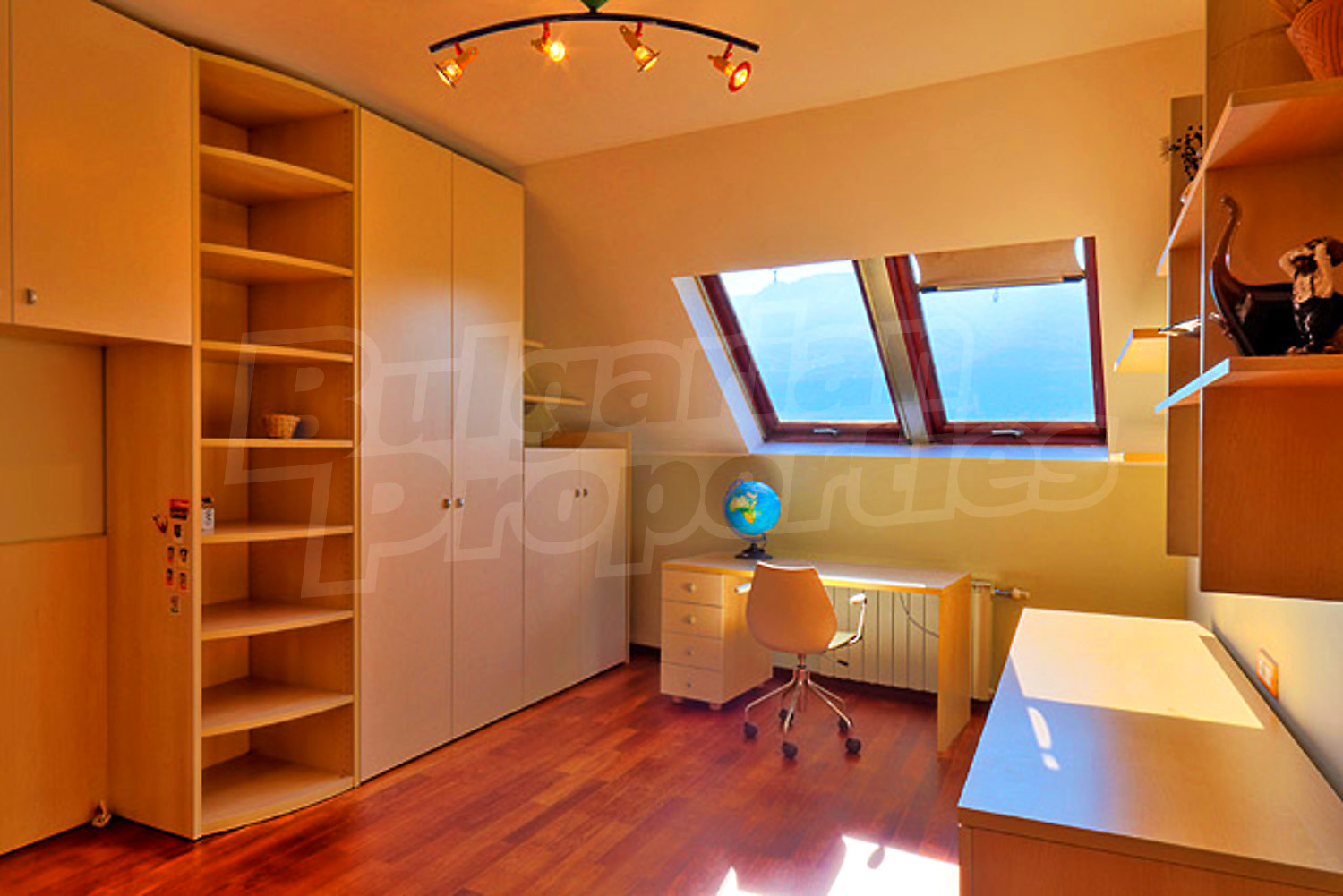Gallery Picture 32