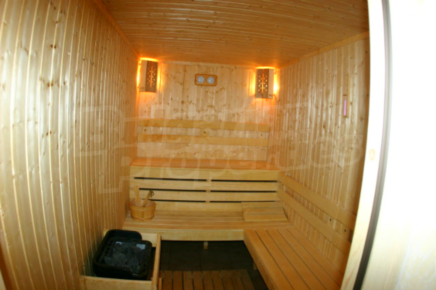 Gallery Picture 15