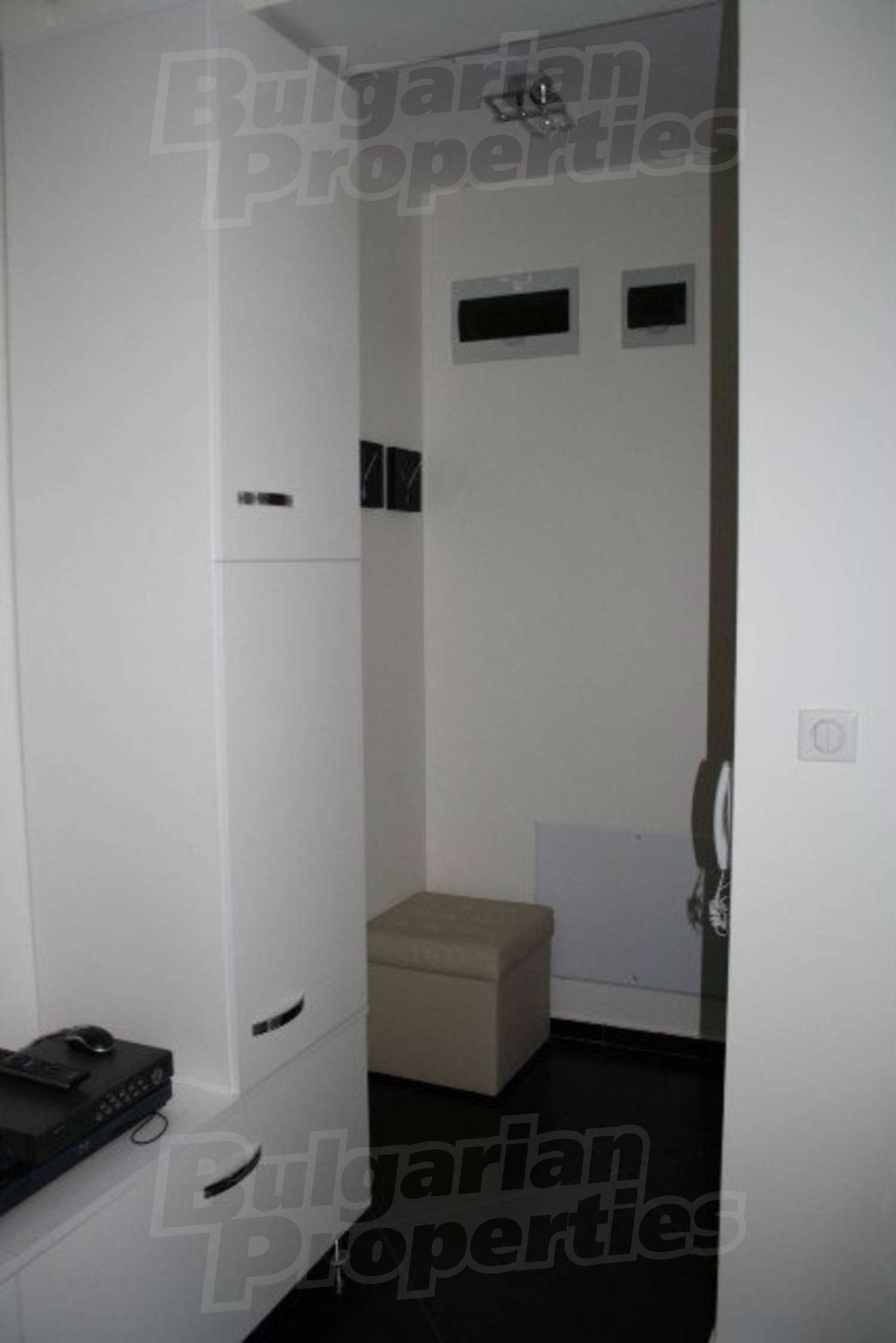 Gallery Picture 8