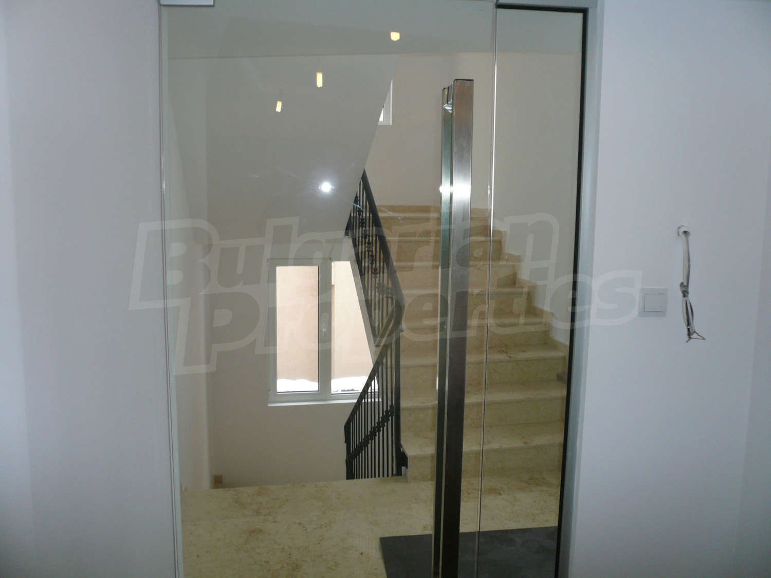 Gallery Picture 14