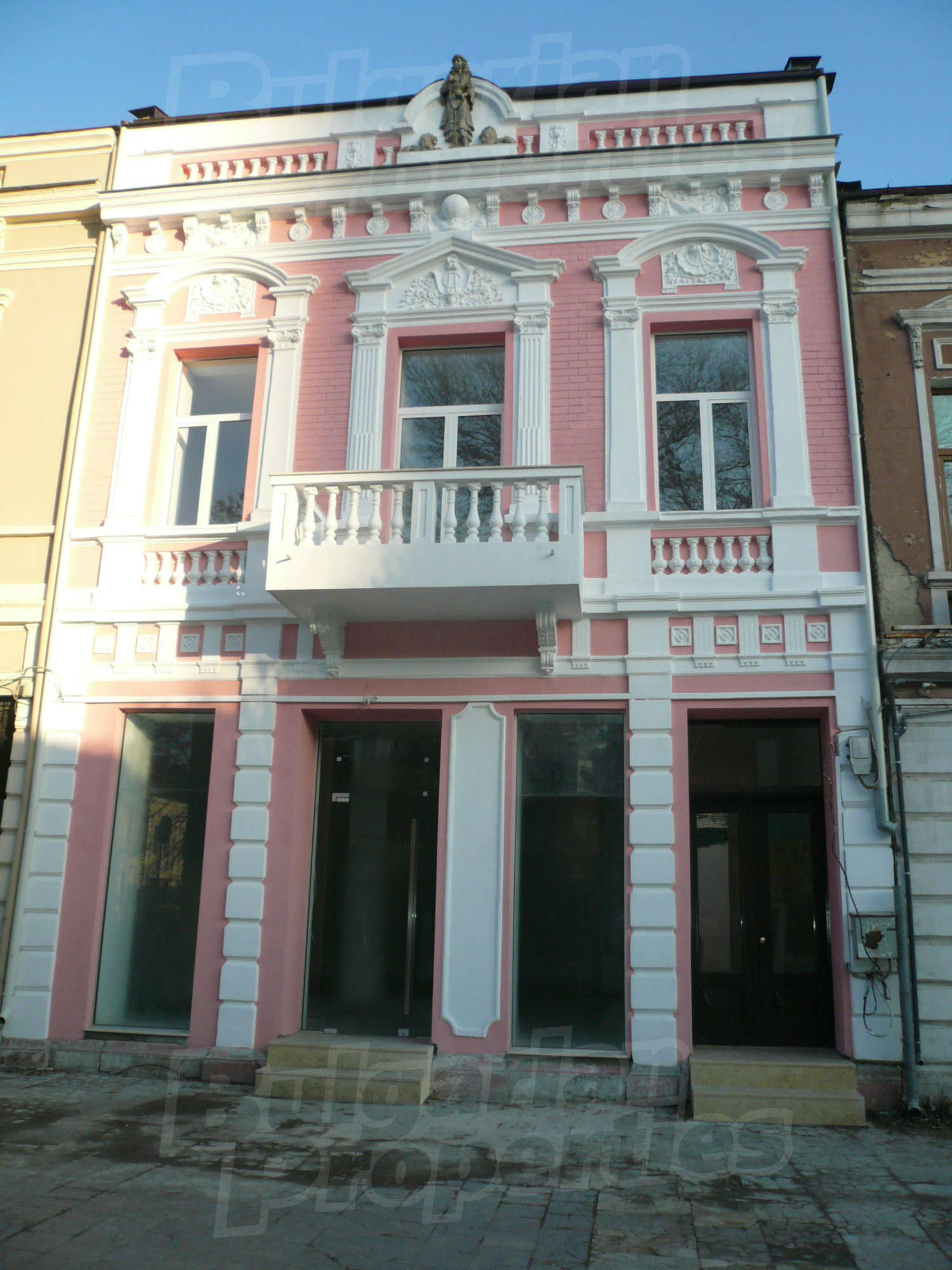 Gallery Picture 4