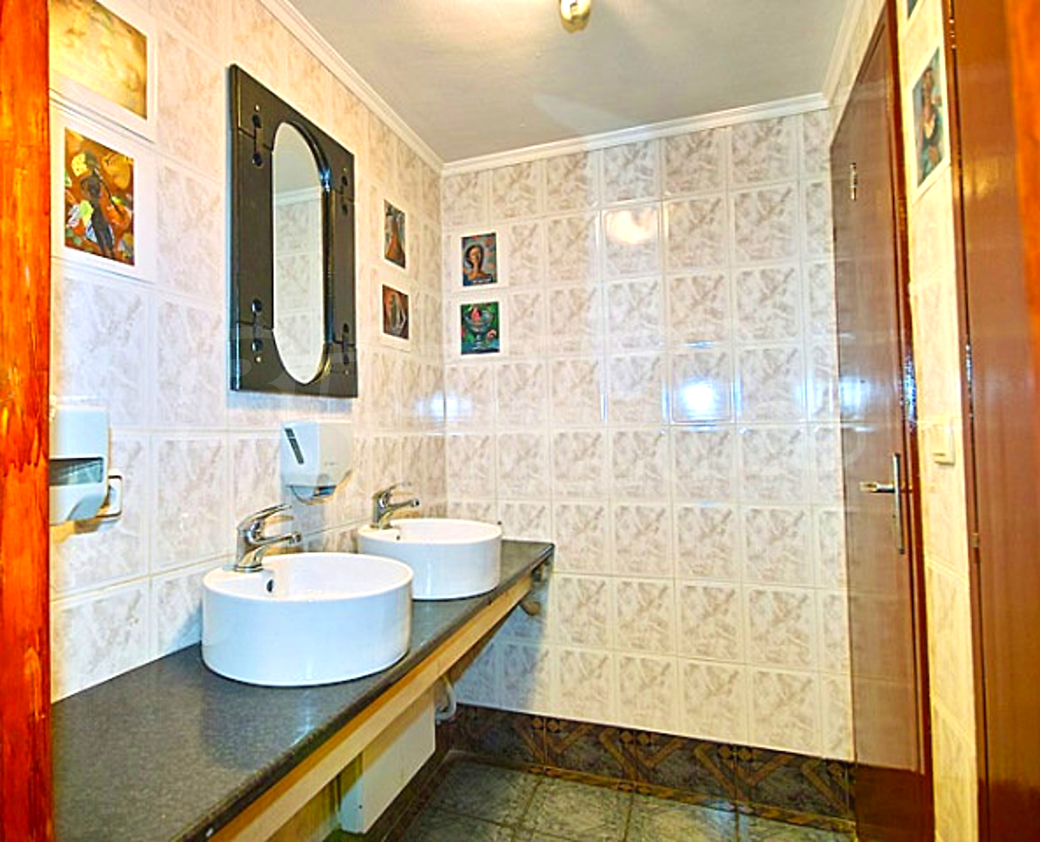 Gallery Picture 13