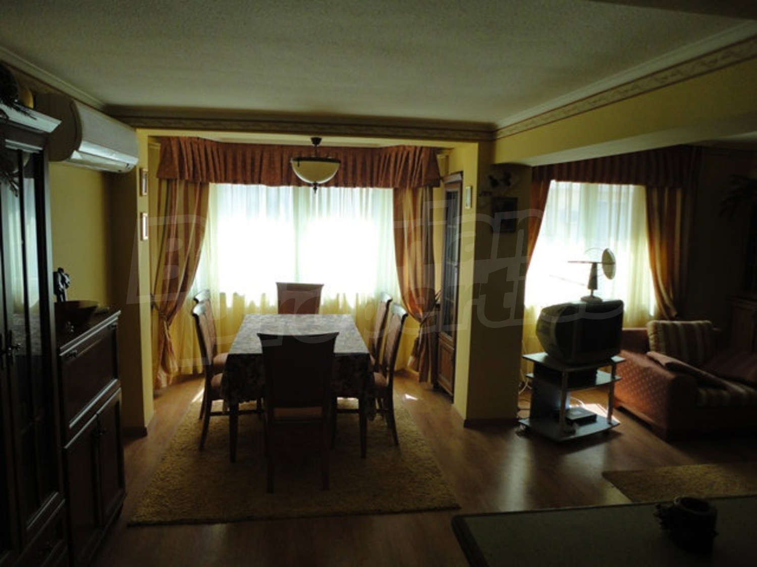 Gallery Picture 9