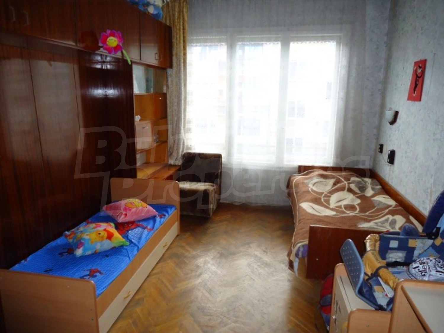 Gallery Picture 5