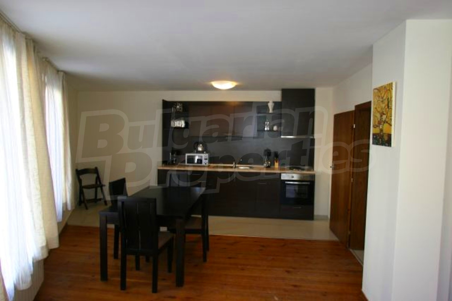 Gallery Picture 3