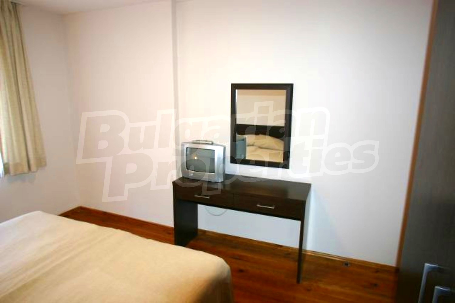 Gallery Picture 8