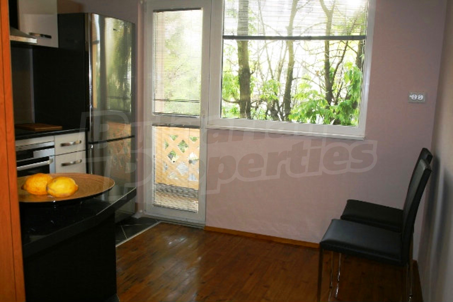 Gallery Picture 12