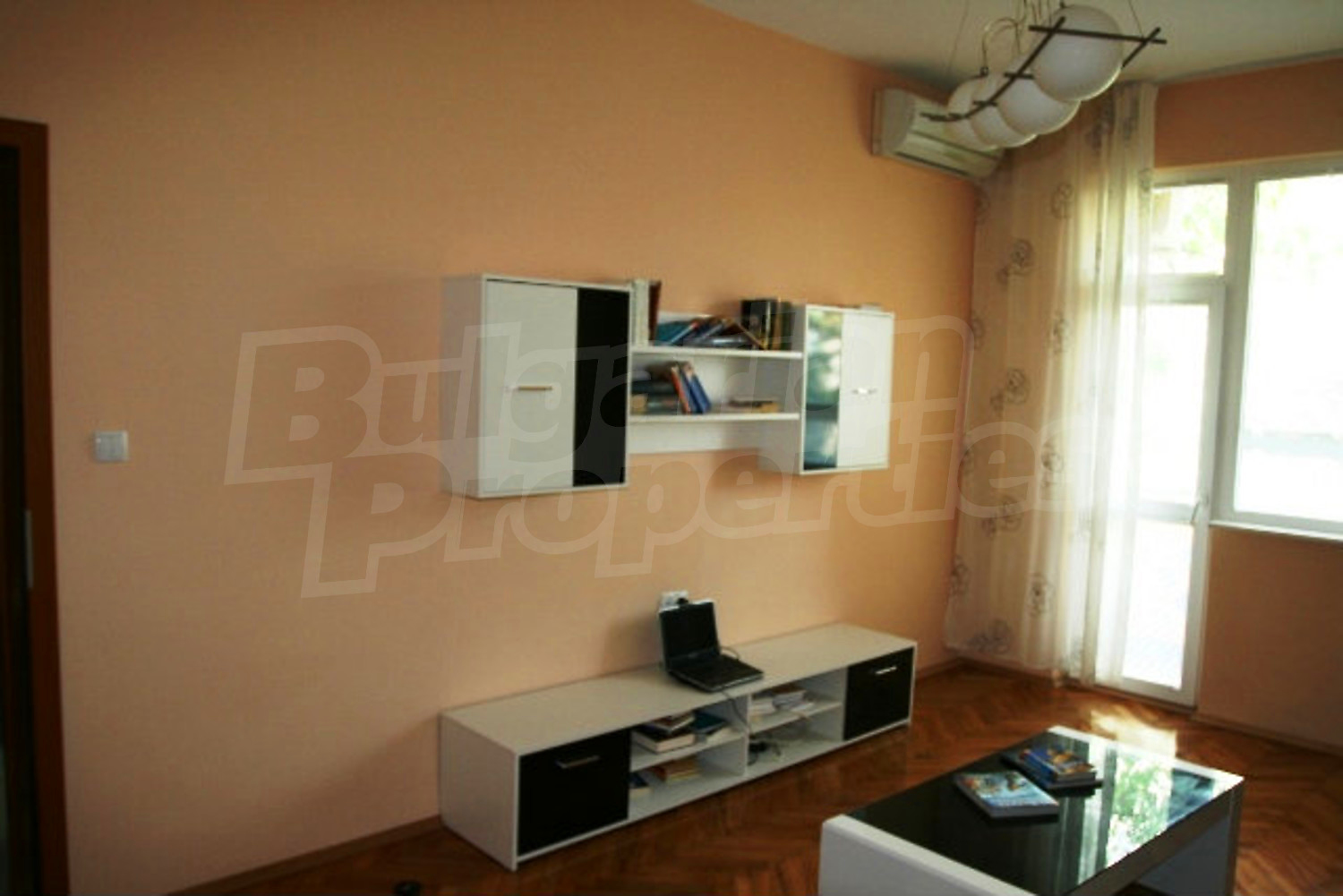 Gallery Picture 2