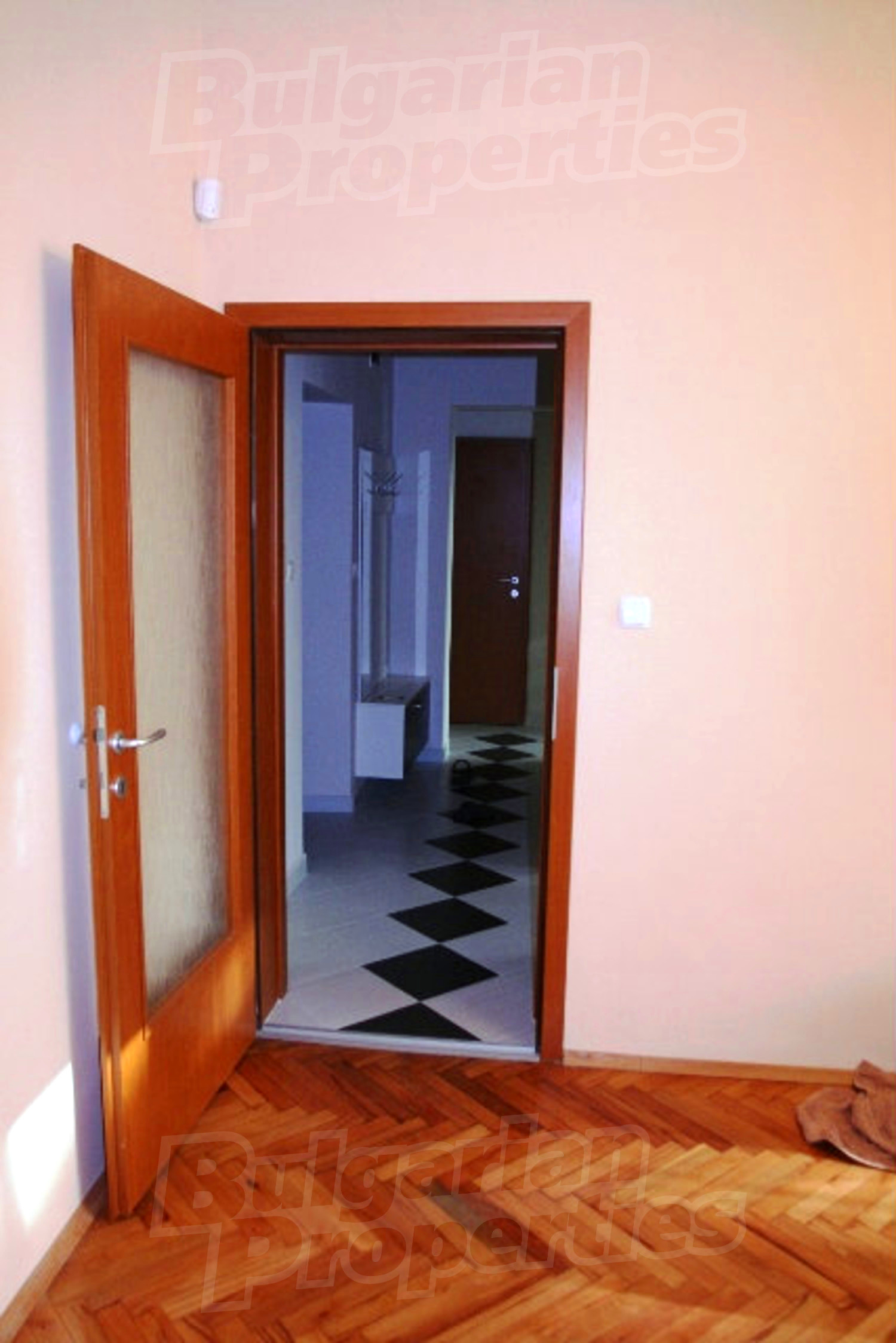Gallery Picture 7