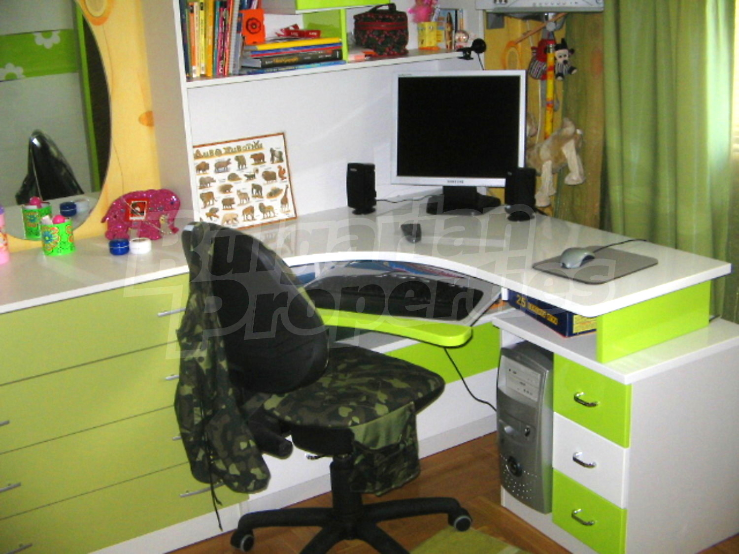 Gallery Picture 16
