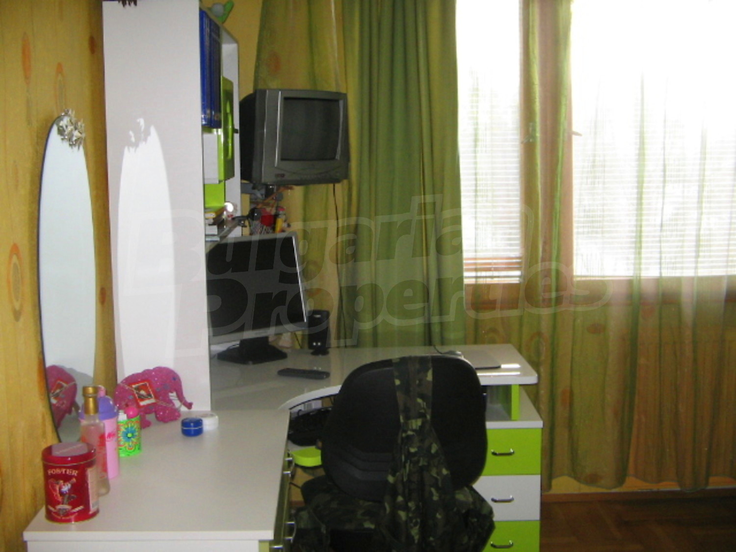 Gallery Picture 17
