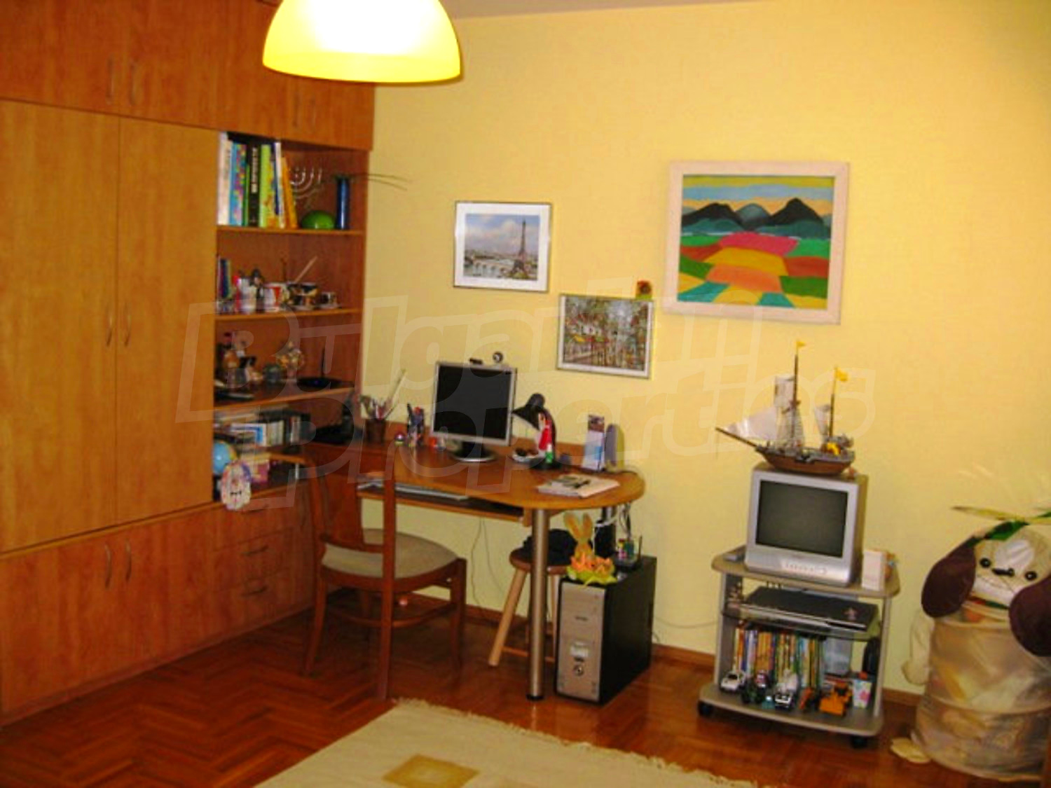 Gallery Picture 15