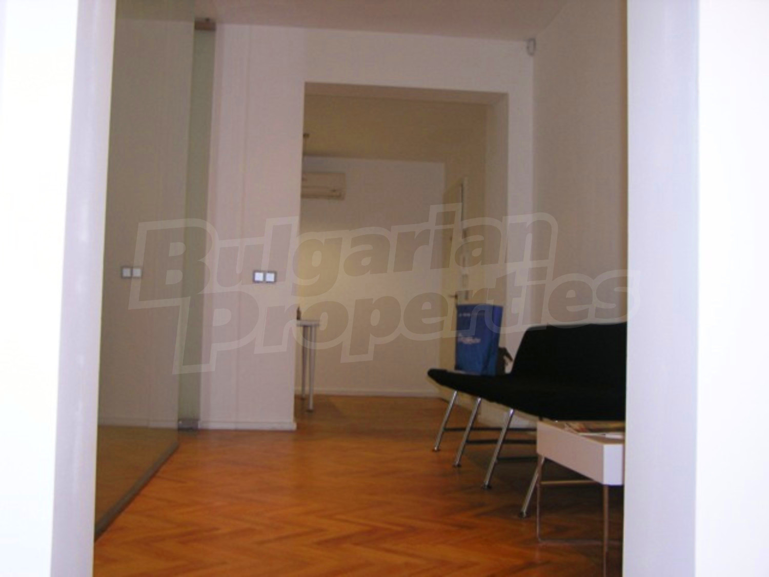 Gallery Picture 13