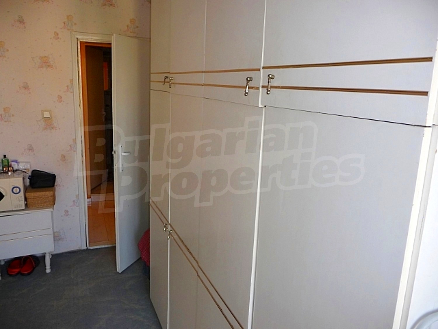 Gallery Picture 12