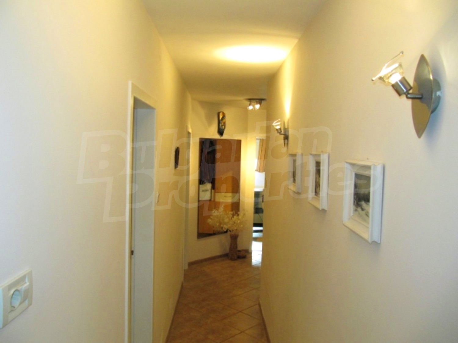 Gallery Picture 12