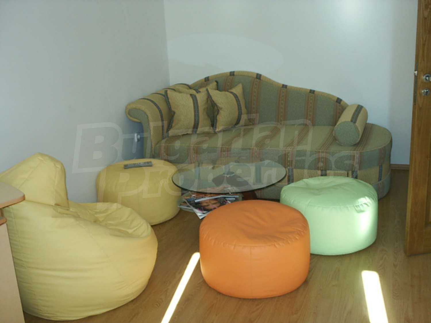 Gallery Picture 14