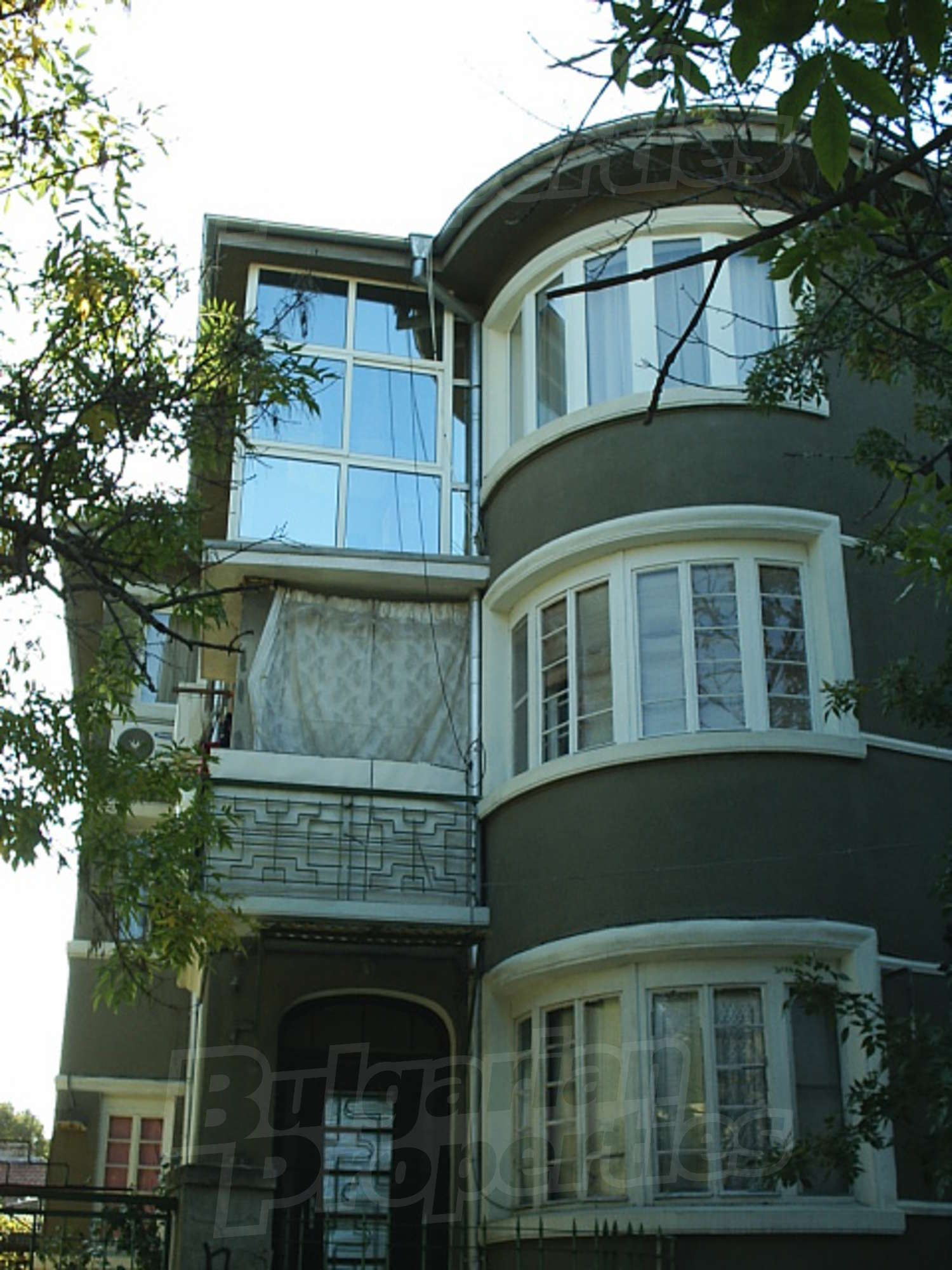 Gallery Picture 26