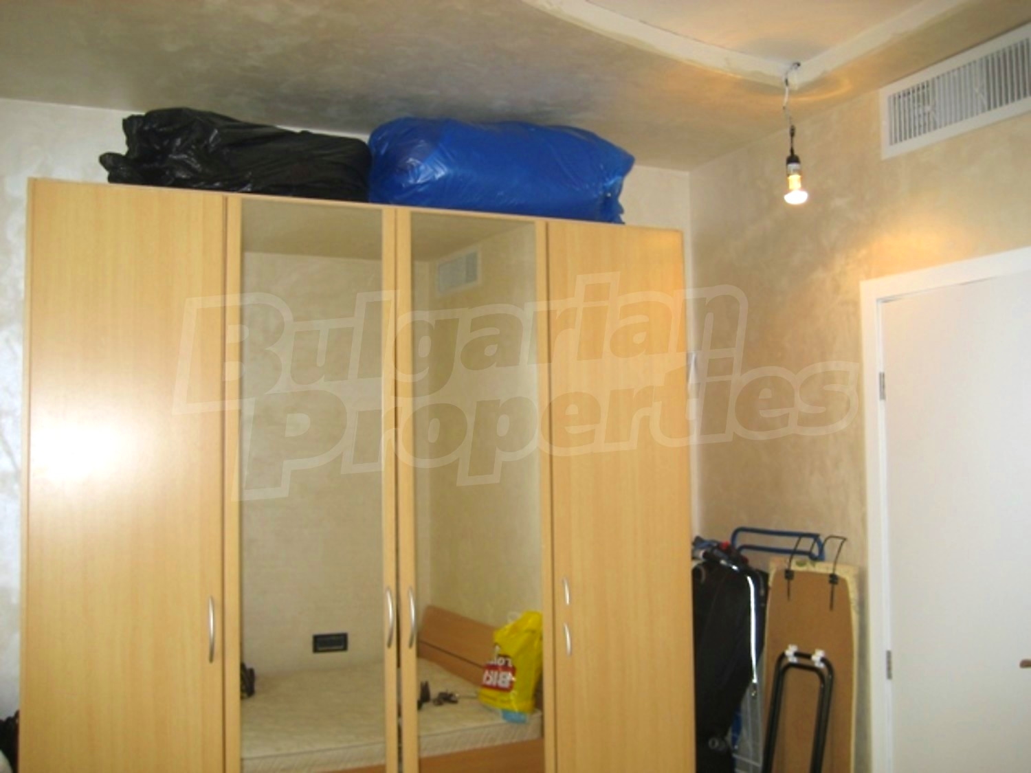 Gallery Picture 19