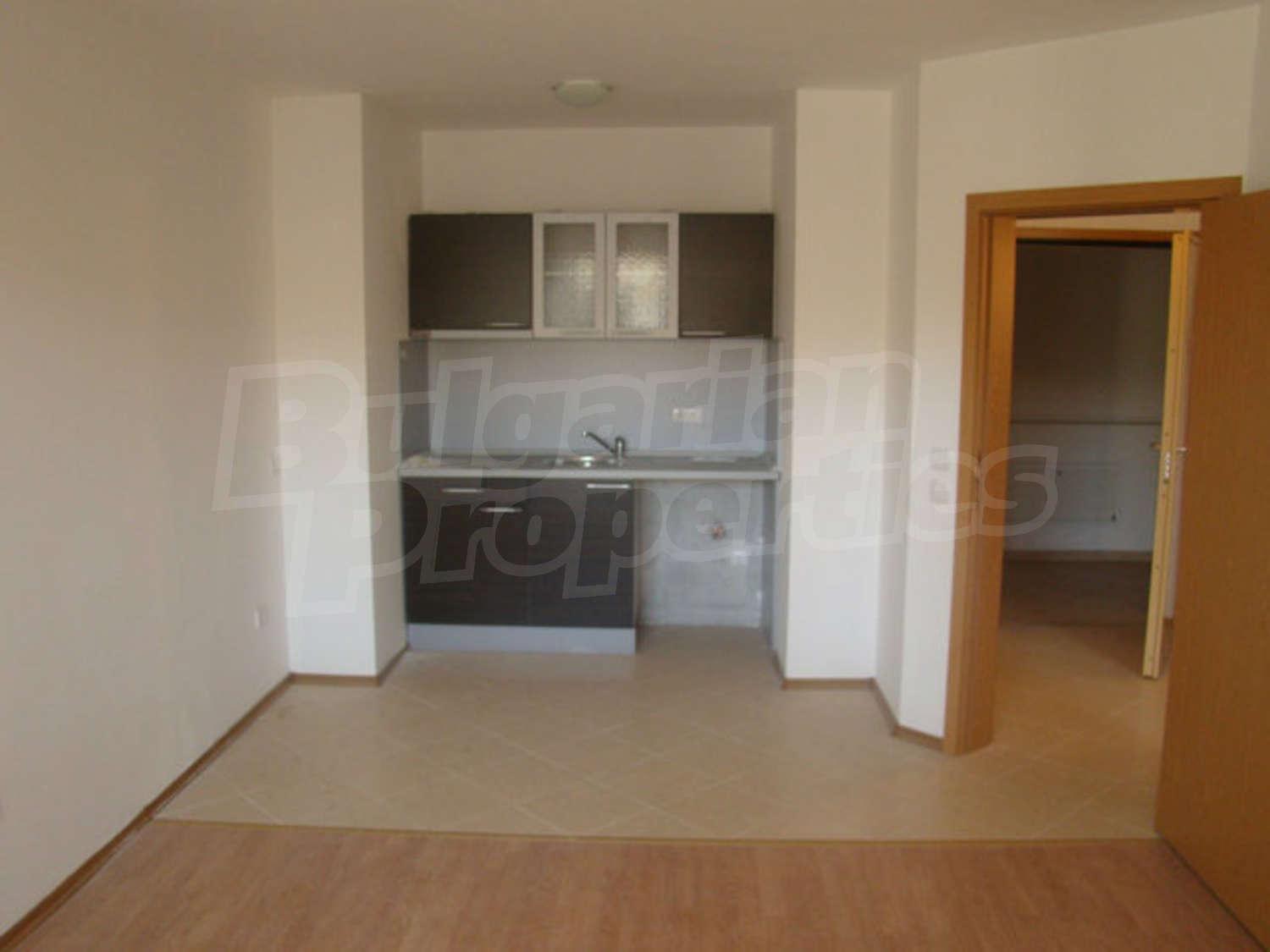 Gallery Picture 10