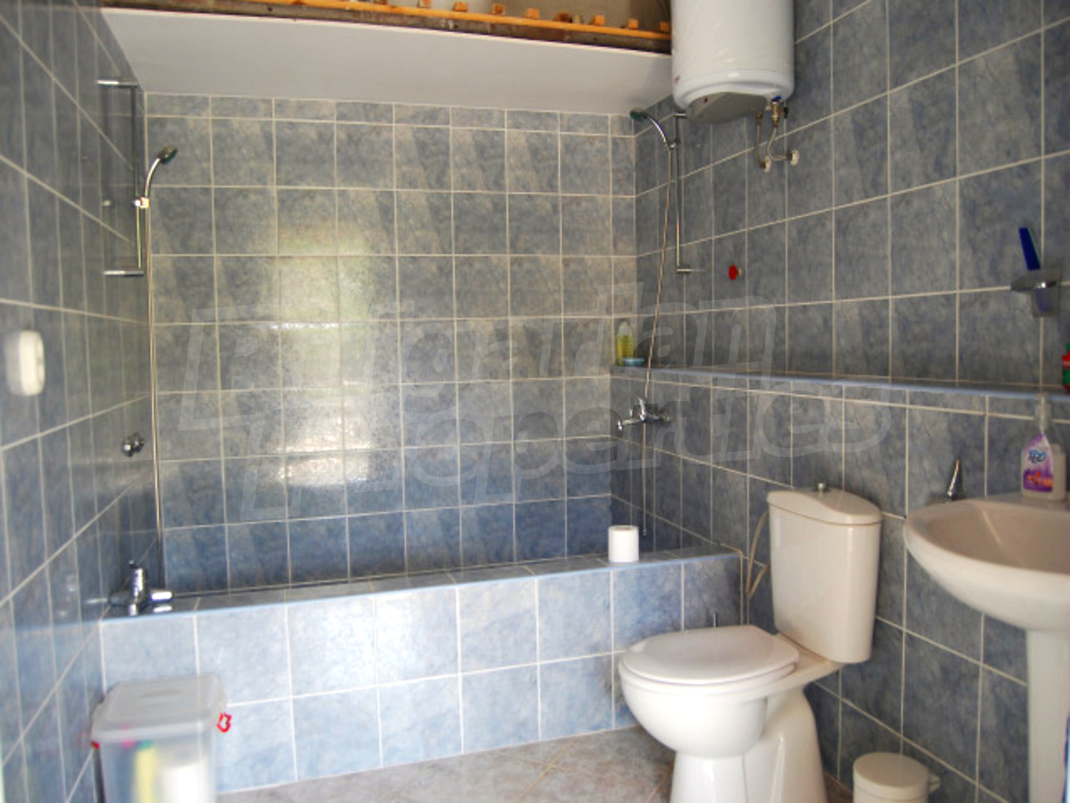 Gallery Picture 10