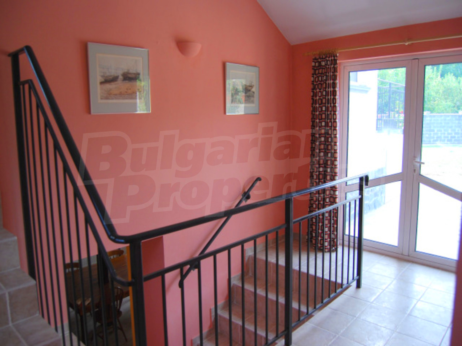 Gallery Picture 5