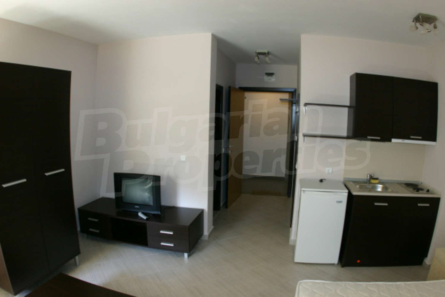 Gallery Picture 4