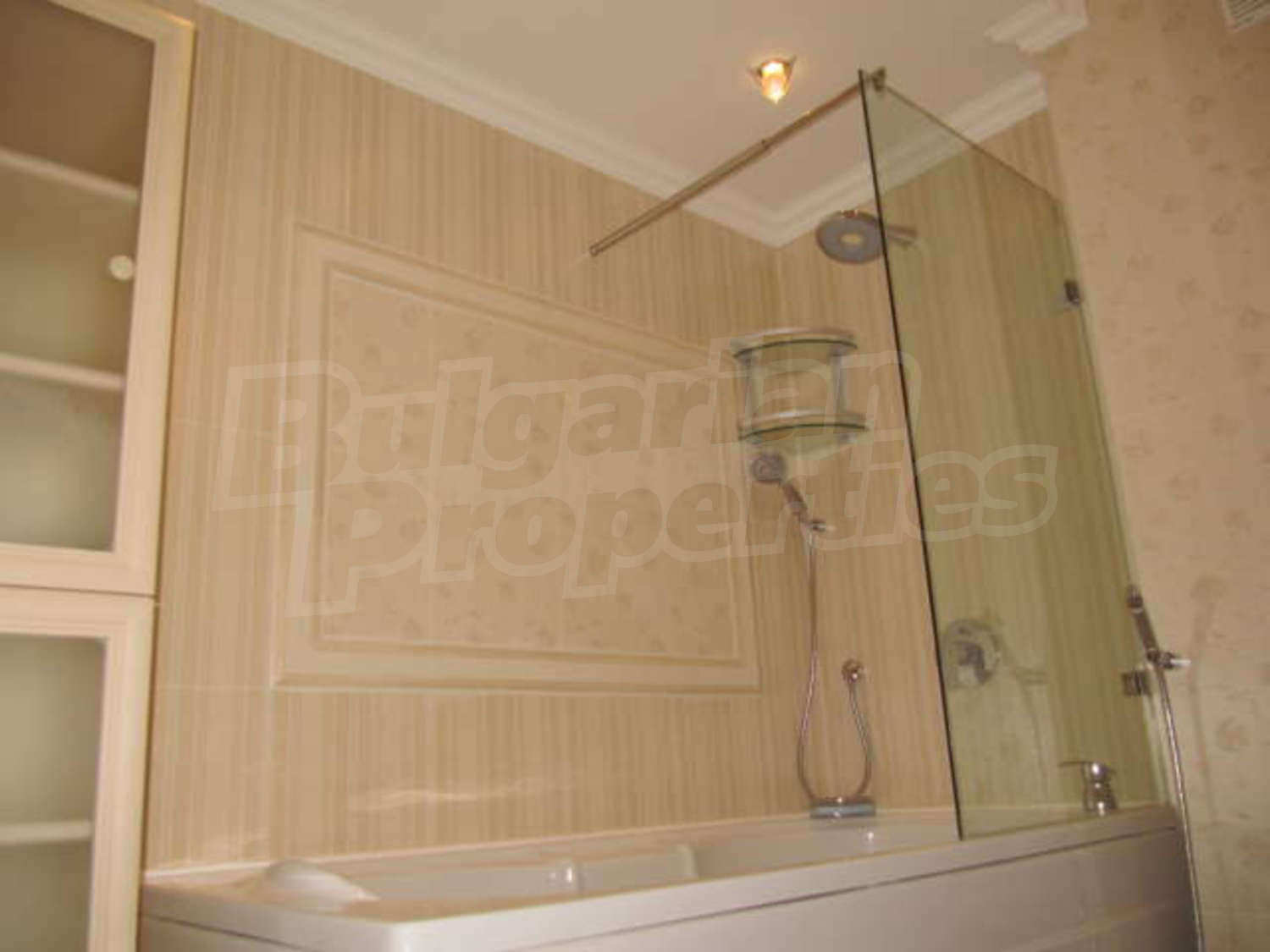 Gallery Picture 21