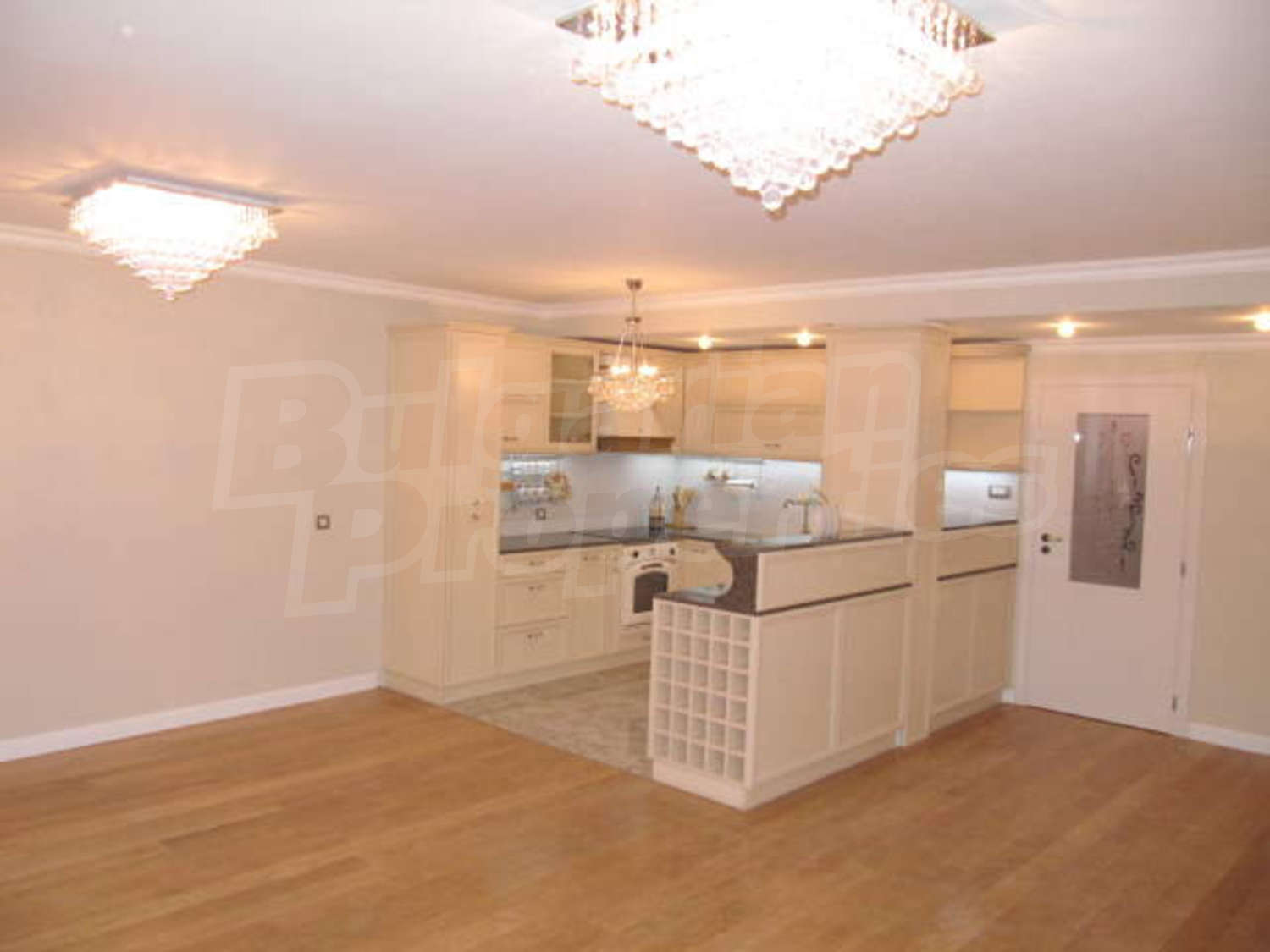 Gallery Picture 7